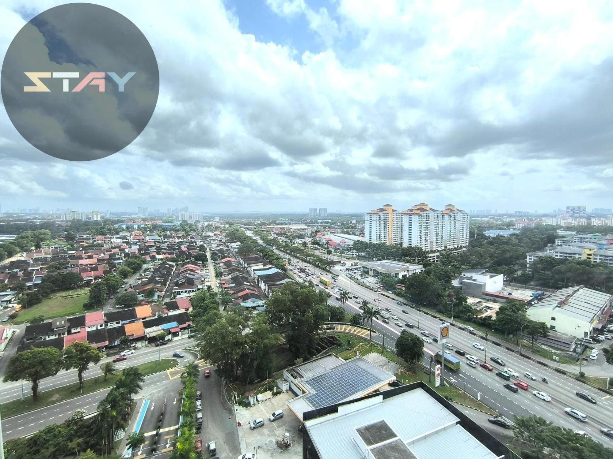Platino 4Bedrooms Paradigm Mall Netflix By Stay Johor Bahru Exterior photo